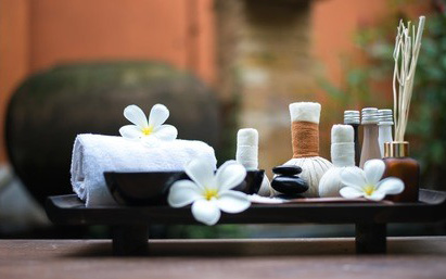 如何能够利用spa改善长白头发的情况呢?